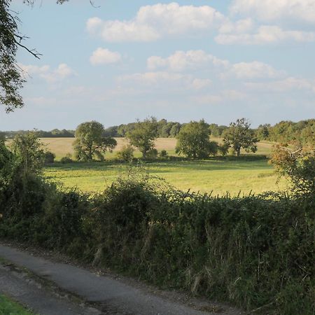 Hazel Villa Cirencester Bagian luar foto
