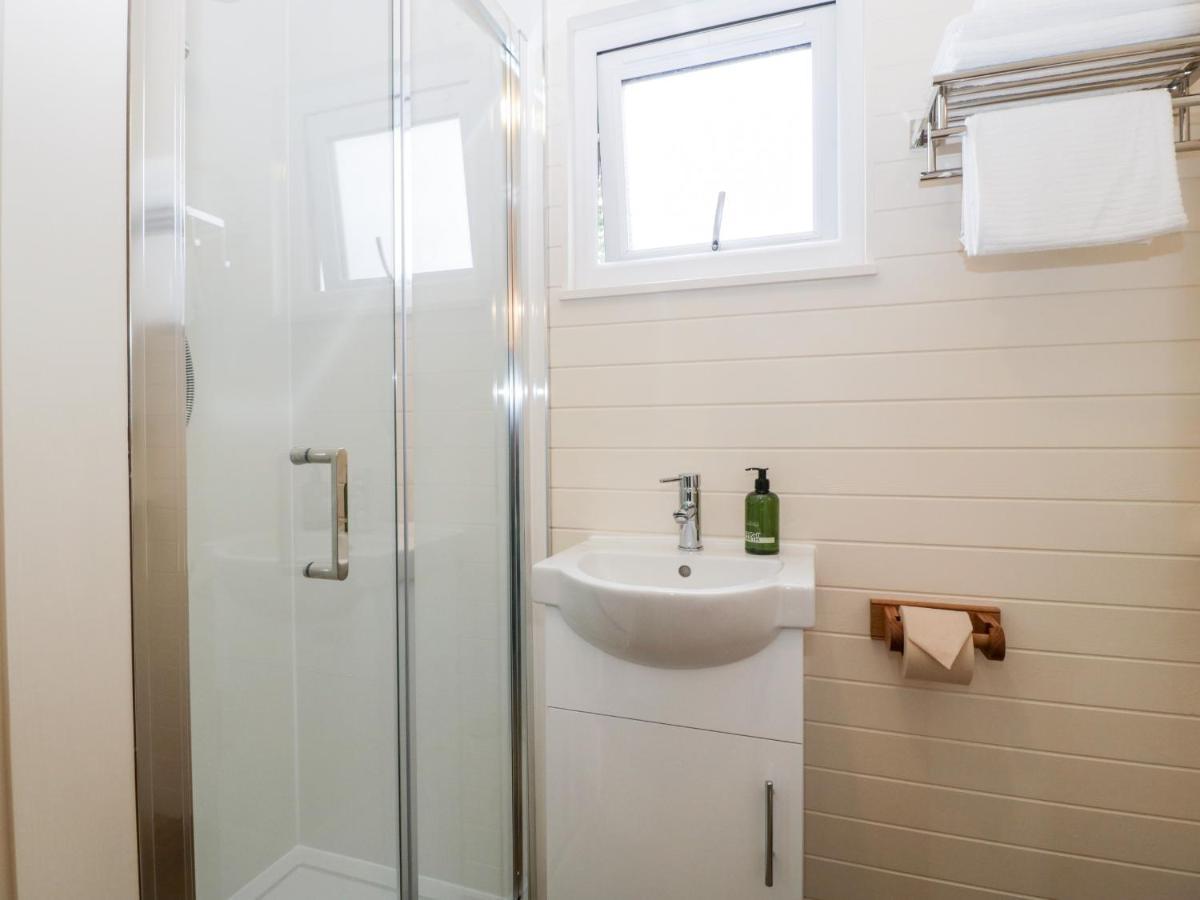 Hazel Villa Cirencester Bagian luar foto
