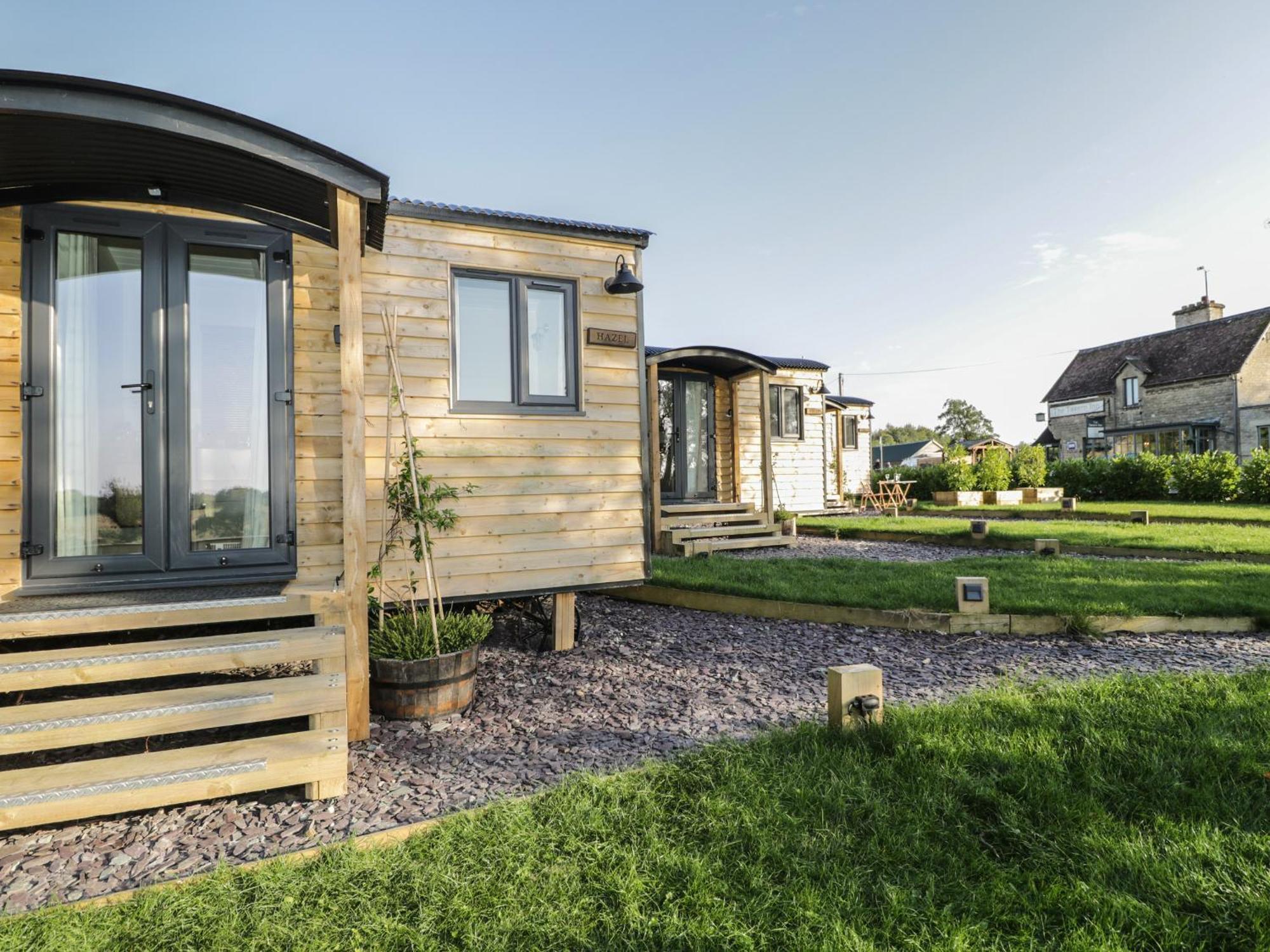 Hazel Villa Cirencester Bagian luar foto